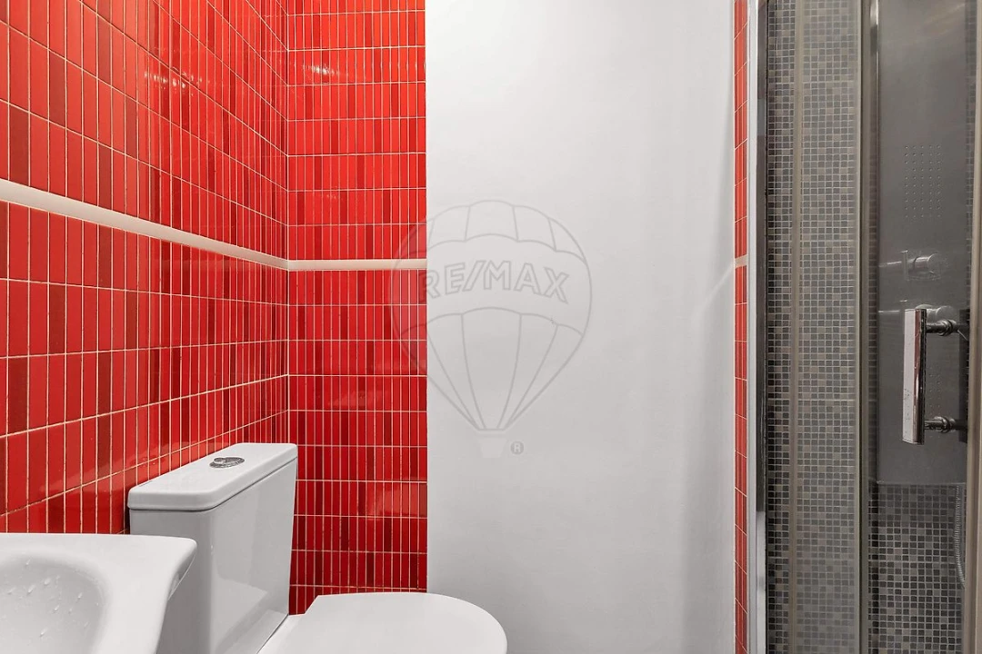 Apartamento T1 para Venda em Paranhos Foto 4