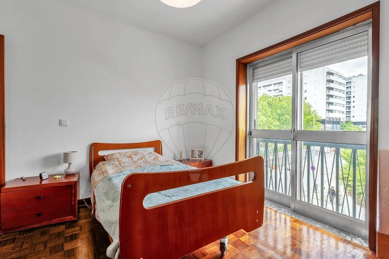 Apartamento T1 para Venda em Paranhos Foto 17