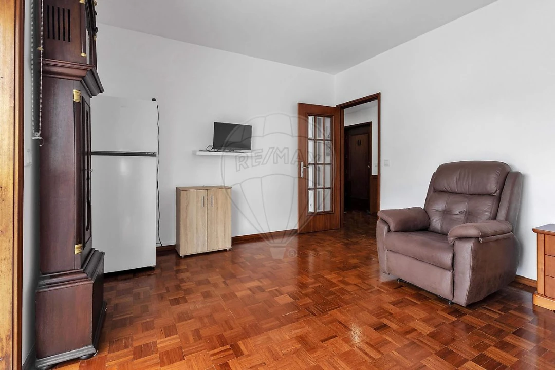 Apartamento T1 para Venda em Paranhos Foto 19