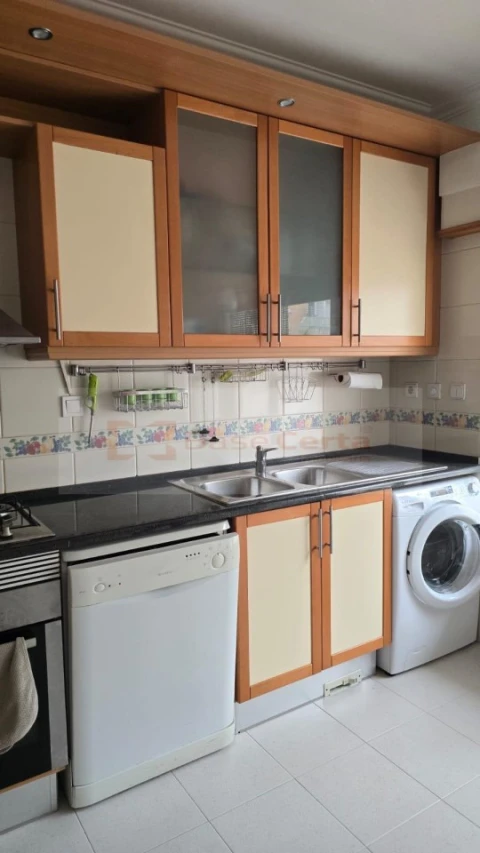 Apartamento T1 para Venda em Vialonga