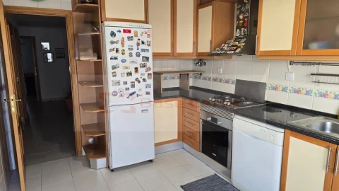 Apartamento T1 para Venda em Vialonga