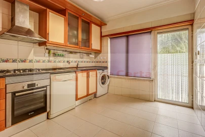 Apartamento T1 para Venda em Vialonga