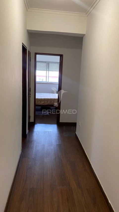 Apartamento T3 para Venda em Agualva e Mira-Sintra