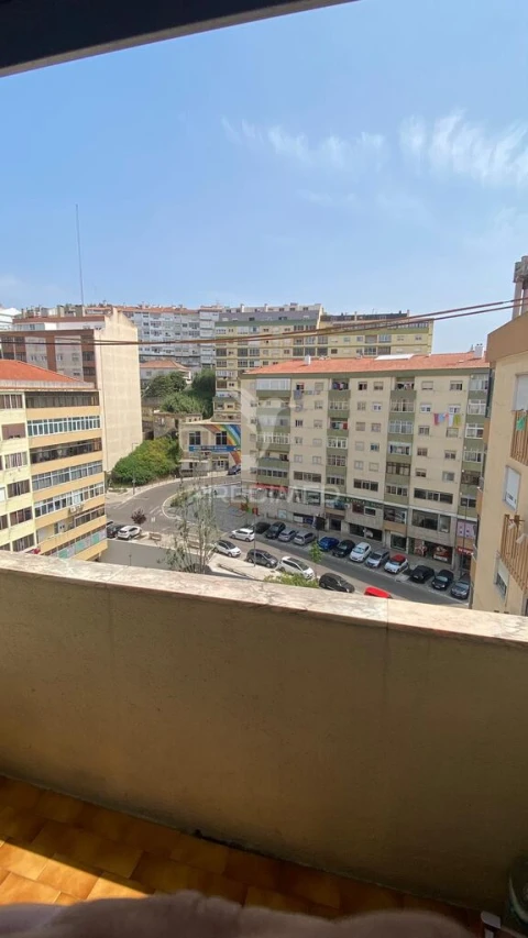 Apartamento T3 para Venda em Agualva e Mira-Sintra