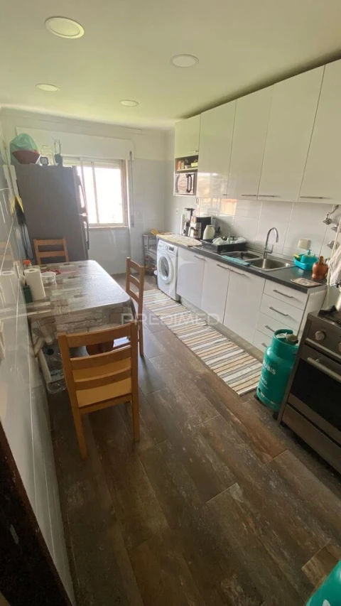 Apartamento T3 para Venda em Agualva e Mira-Sintra