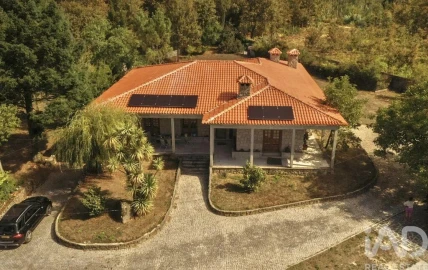 Quinta T4 para Venda em Santa Cruz da Trapa e São Cristóvão de Lafões