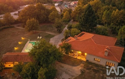Quinta T4 para Venda em Santa Cruz da Trapa e São Cristóvão de Lafões