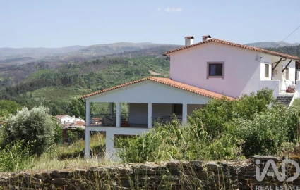 Moradia T5 para Venda em Côja e Barril de Alva
