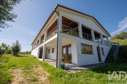 Moradia T5 para Venda em Côja e Barril de Alva
