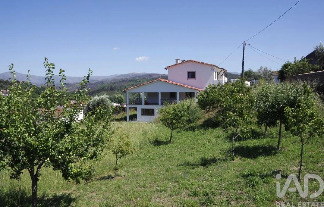 Moradia T5 para Venda em Côja e Barril de Alva Foto 1
