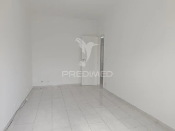 Apartamento T2 para Venda em Agualva e Mira-Sintra