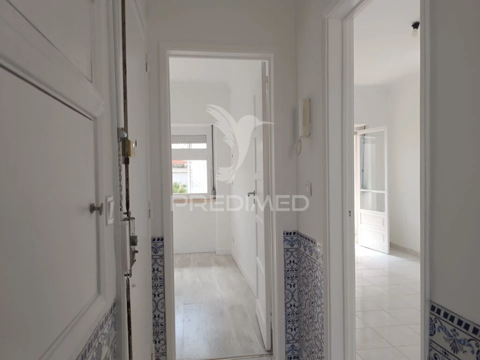 Apartamento T2 para Venda em Agualva e Mira-Sintra Foto 12