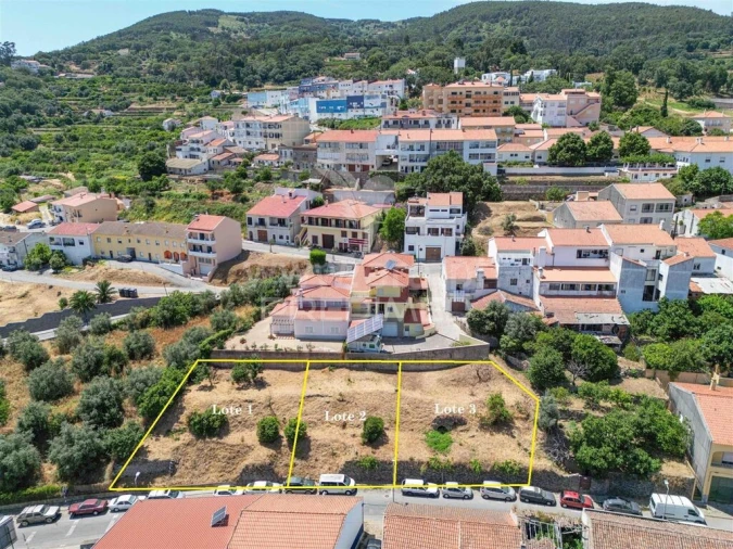 Terreno para Venda em Monchique Foto 2