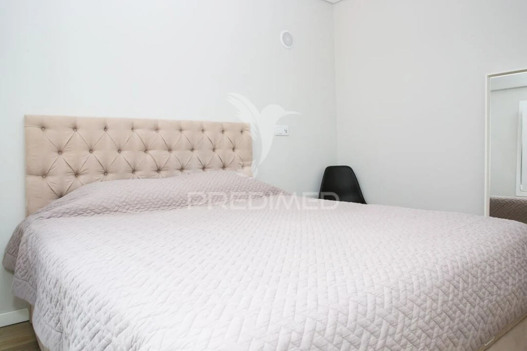 Apartamento T2 para Venda em Santo António dos Cavaleiros e Frielas Foto 17