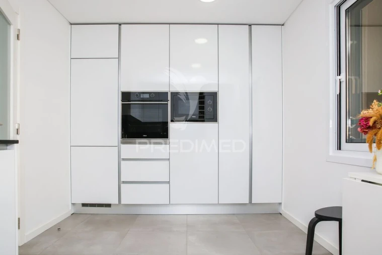 Apartamento T2 para Venda em Santo António dos Cavaleiros e Frielas Foto 3
