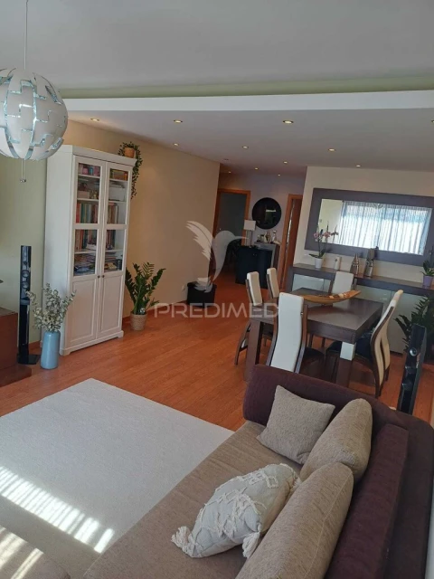 Apartamento T2 para Venda em Fernao Ferro
