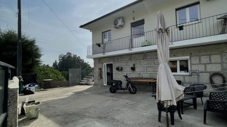 Moradia T6 para Venda em Jazente