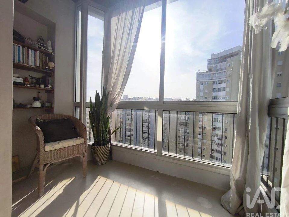 Apartamento T4 para Venda em Algés, Linda-A-Velha e Cruz Quebrada-Dafundo Foto 9