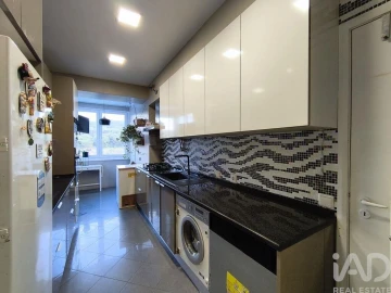 Apartamento T4 para Venda em Algés, Linda-A-Velha e Cruz Quebrada-Dafundo