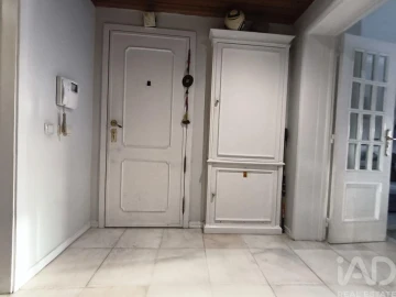 Apartamento T4 para Venda em Algés, Linda-A-Velha e Cruz Quebrada-Dafundo