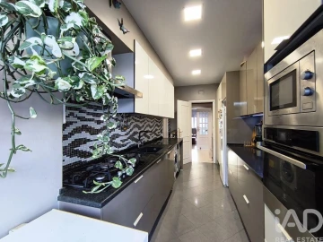 Apartamento T4 para Venda em Algés, Linda-A-Velha e Cruz Quebrada-Dafundo