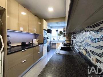 Apartamento T4 para Venda em Algés, Linda-A-Velha e Cruz Quebrada-Dafundo