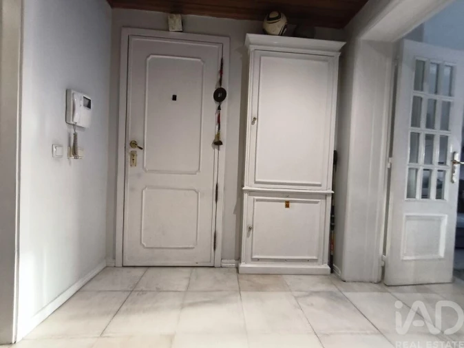 Apartamento T4 para Venda em Algés, Linda-A-Velha e Cruz Quebrada-Dafundo Foto 8