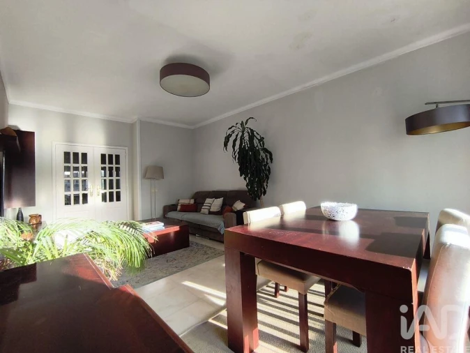 Apartamento T4 para Venda em Algés, Linda-A-Velha e Cruz Quebrada-Dafundo Foto 5