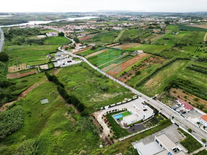 Moradia T4 para Venda em Atouguia da Baleia Foto 59