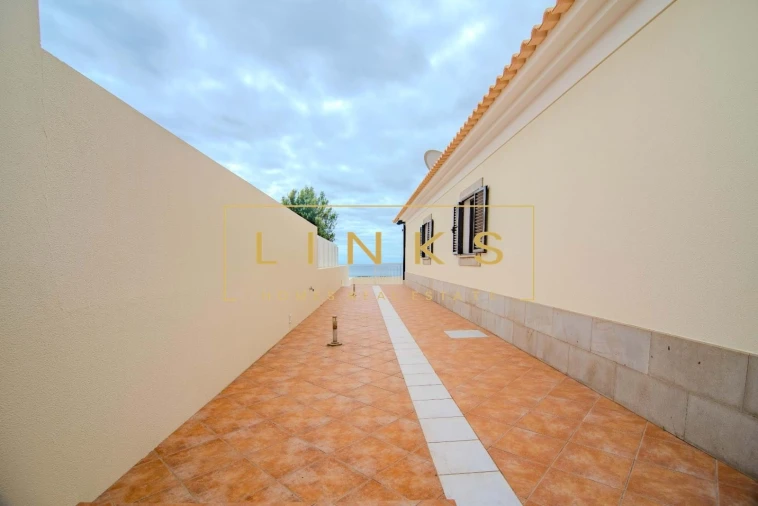 Moradia T3 para Venda em São Martinho Foto 32