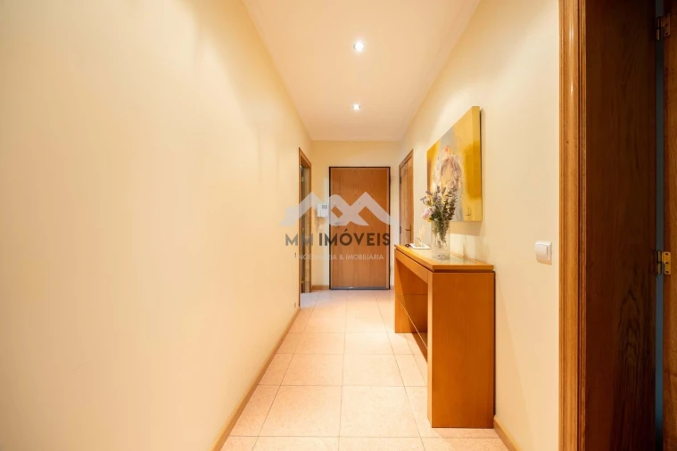 Apartamento T3 para Venda em Valongo Foto 6