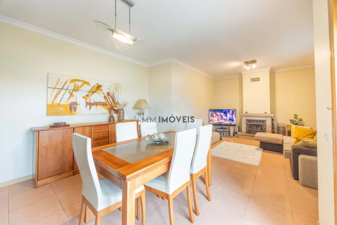 Apartamento T3 para Venda em Valongo Foto 3