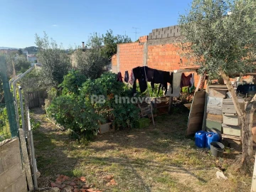 Moradia T1 para Venda em Riachos