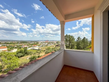 Moradia T5 para Venda em Nossa Sra de Fatima