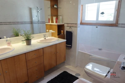 Moradia T5 para Venda em Gondomar (São Cosme), Valbom e Jovim