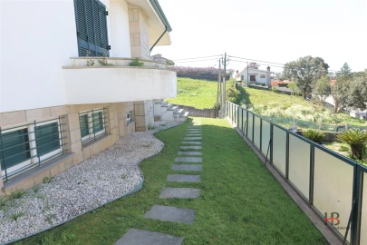Moradia T5 para Venda em Gondomar (São Cosme), Valbom e Jovim