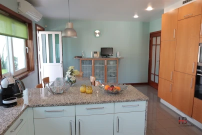 Moradia T5 para Venda em Gondomar (São Cosme), Valbom e Jovim