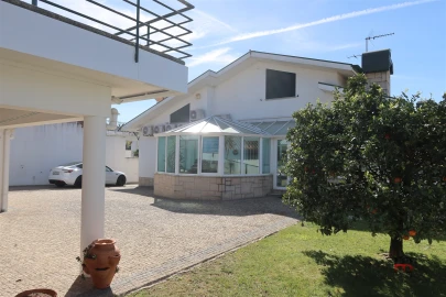 Moradia T5 para Venda em Gondomar (São Cosme), Valbom e Jovim