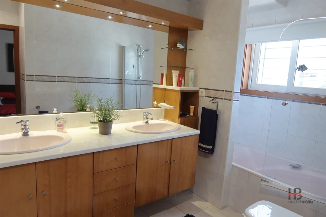 Moradia T5 para Venda em Gondomar (São Cosme), Valbom e Jovim Foto 55