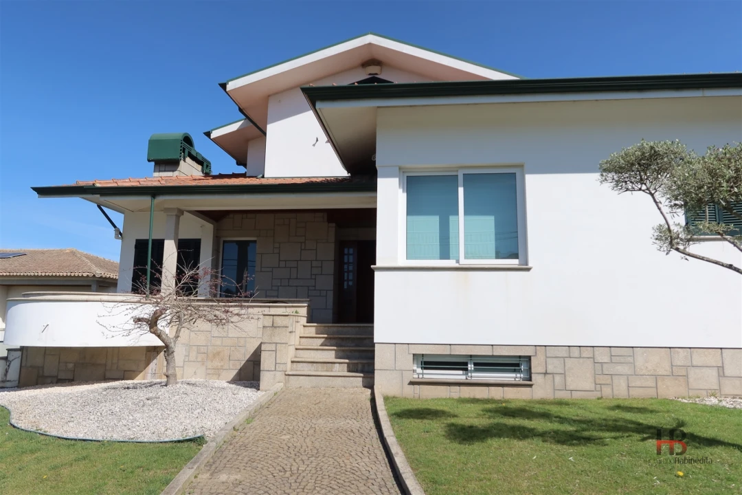 Moradia T5 para Venda em Gondomar (São Cosme), Valbom e Jovim Foto 28