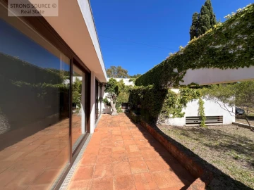 Moradia T8 para Venda em Sesimbra (Castelo)