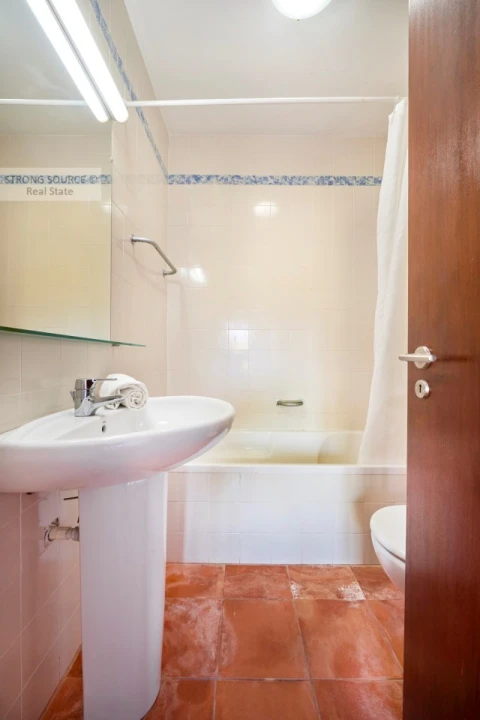 Moradia T8 para Venda em Sesimbra (Castelo)