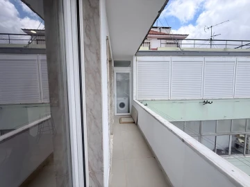 Apartamento T4 para Venda em Benfica