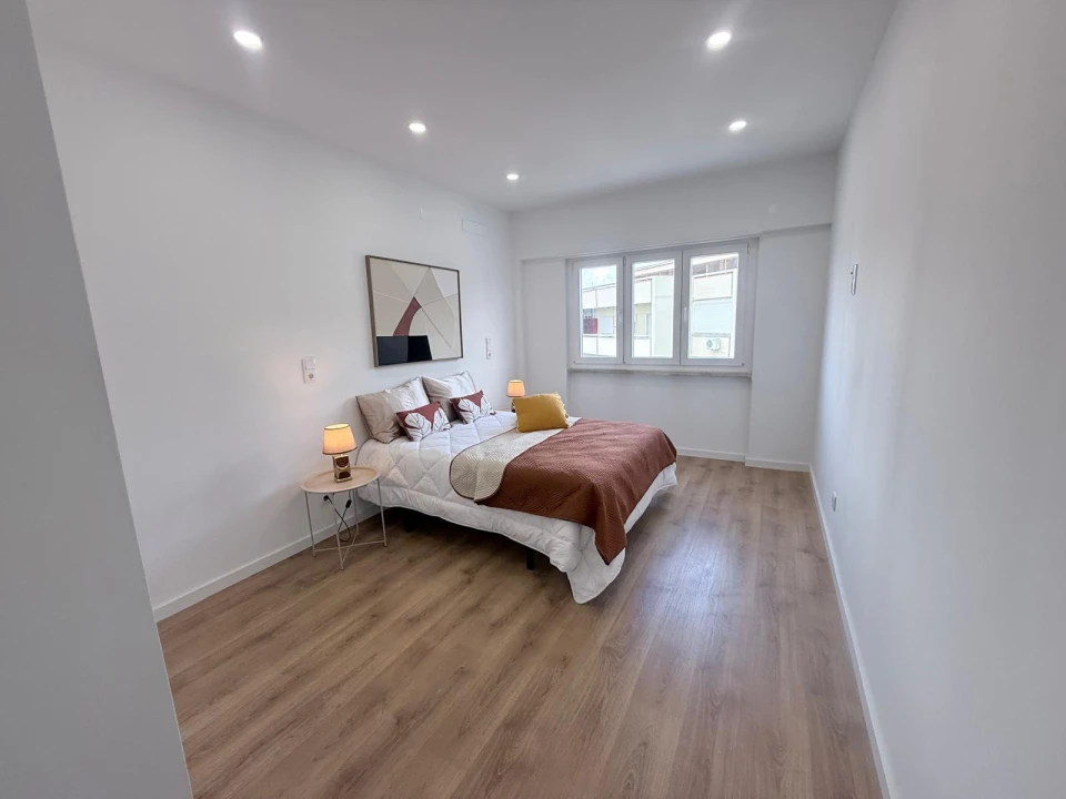 Apartamento T3 para Venda em Benfica Foto 16