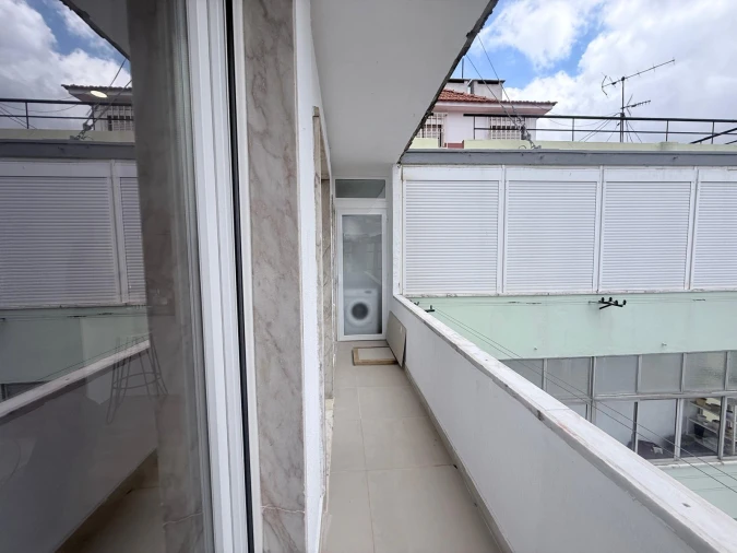Apartamento T3 para Venda em Benfica Foto 10