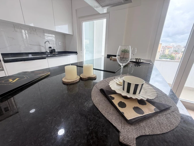 Apartamento T4 para Venda em Benfica Foto 3