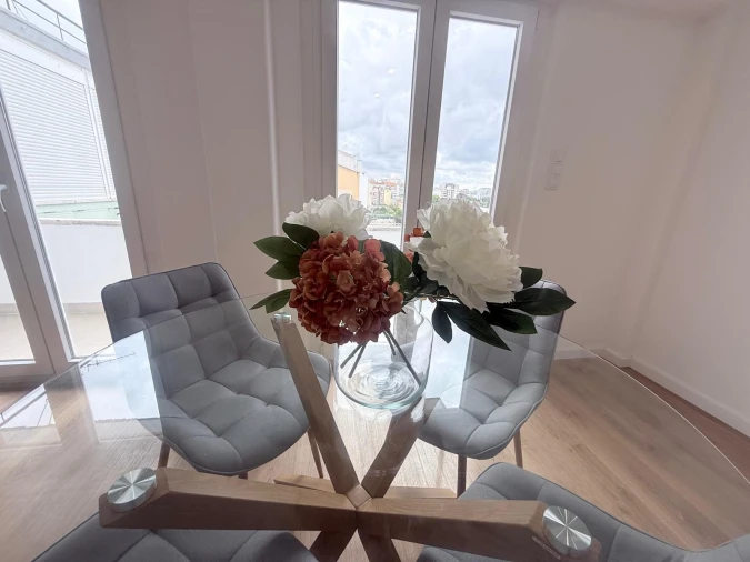 Apartamento T4 para Venda em Benfica Foto 17