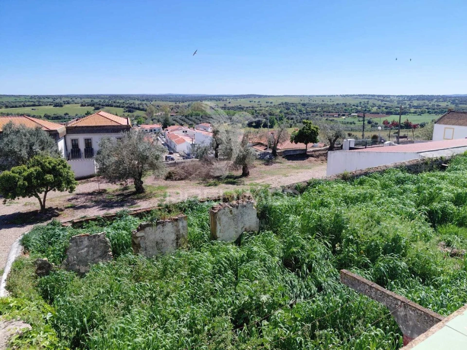 Moradia T4 para Venda em Monforte Foto 1