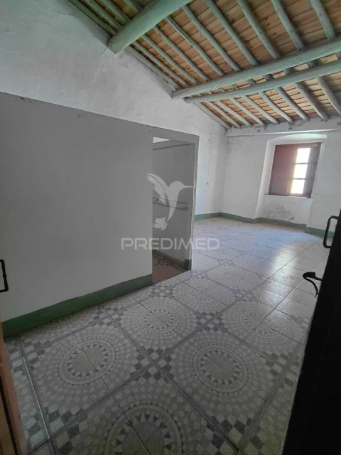 Moradia T4 para Venda em Monforte