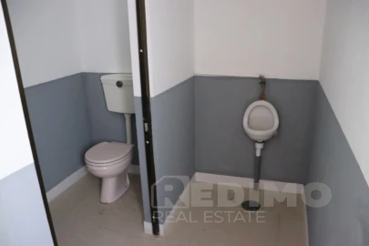 Armazém para Arrendamento em Romariz